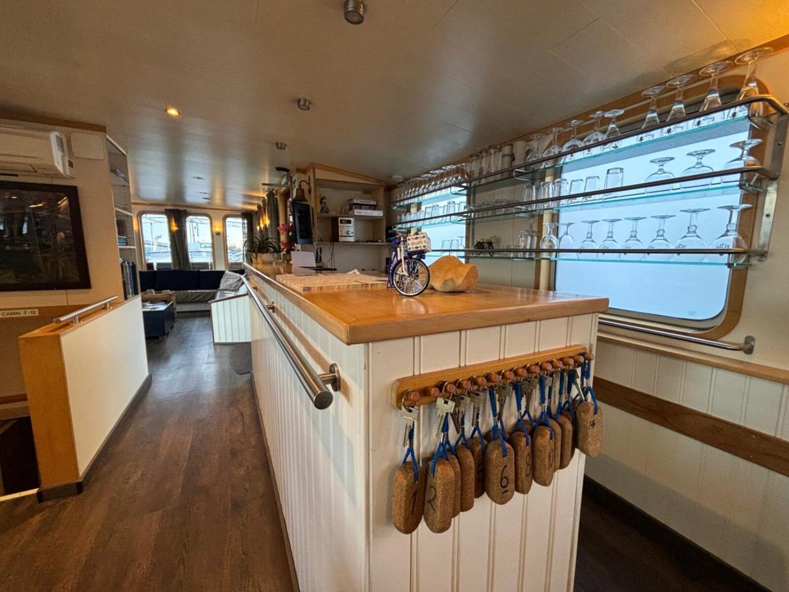 Hotelboat Iris Groningen Exterior photo