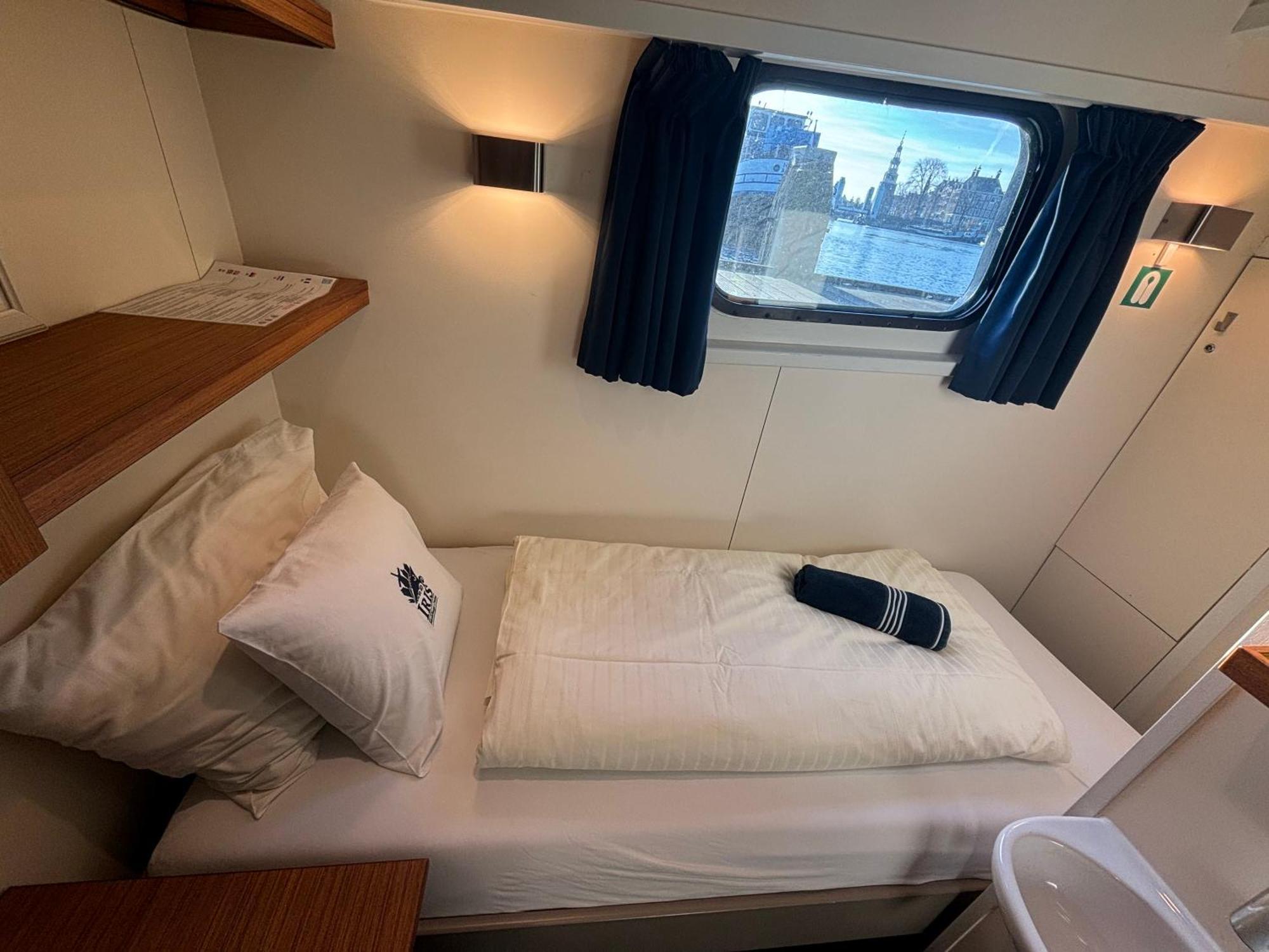 Hotelboat Iris Groningen Exterior photo